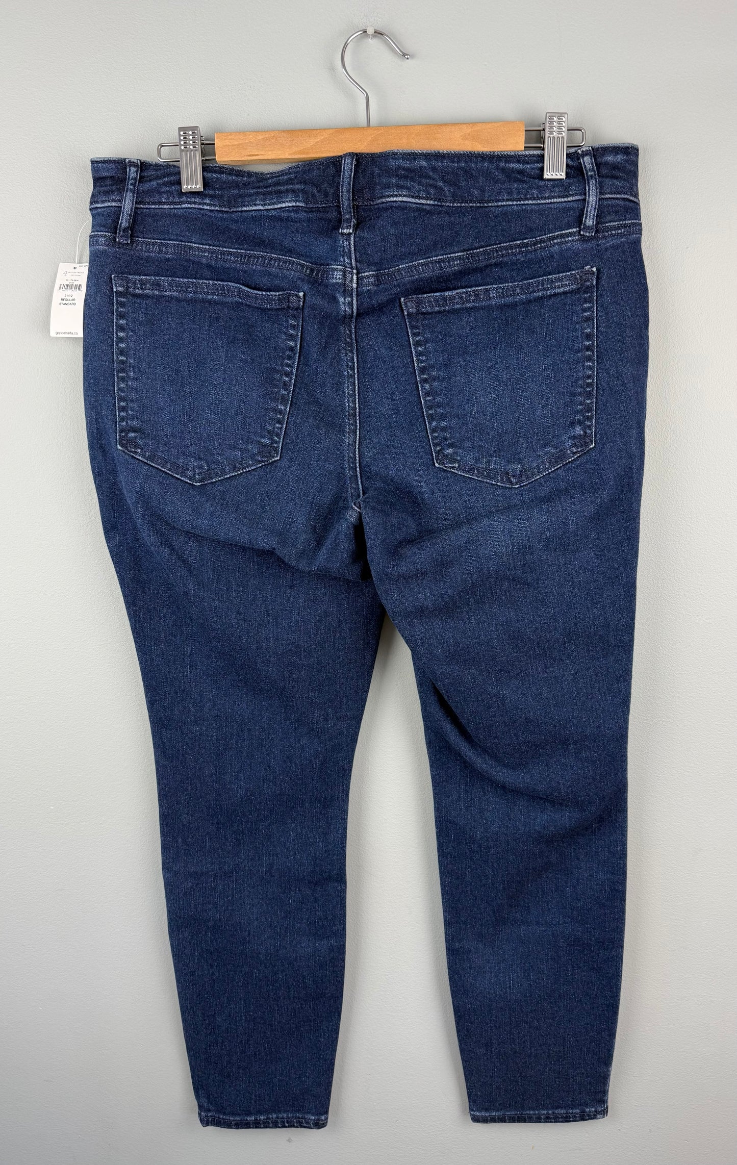 Gap Maternity 31/12R Skinny Jean