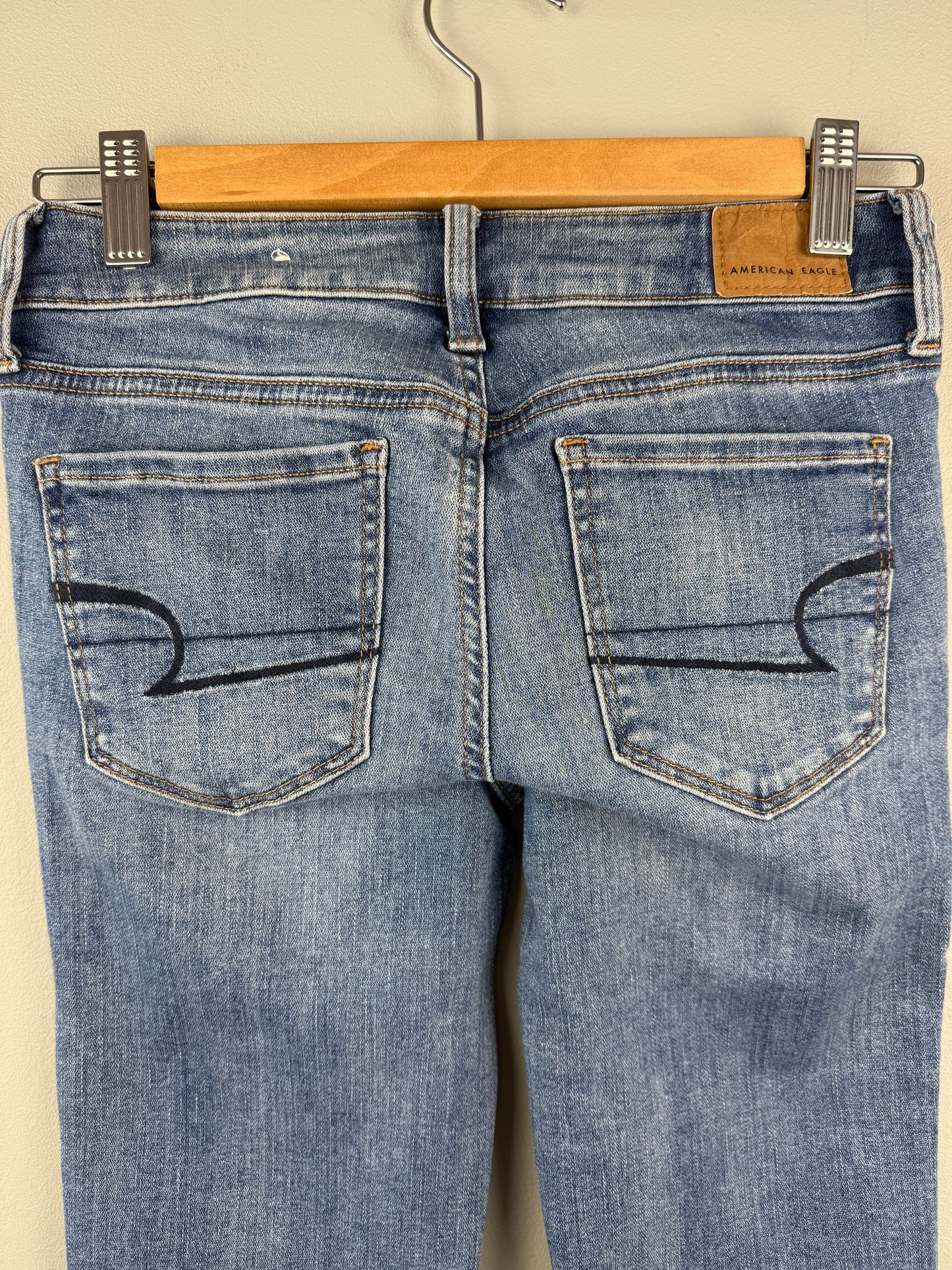 American Eagle Women’s 0 Short Stretch Jean