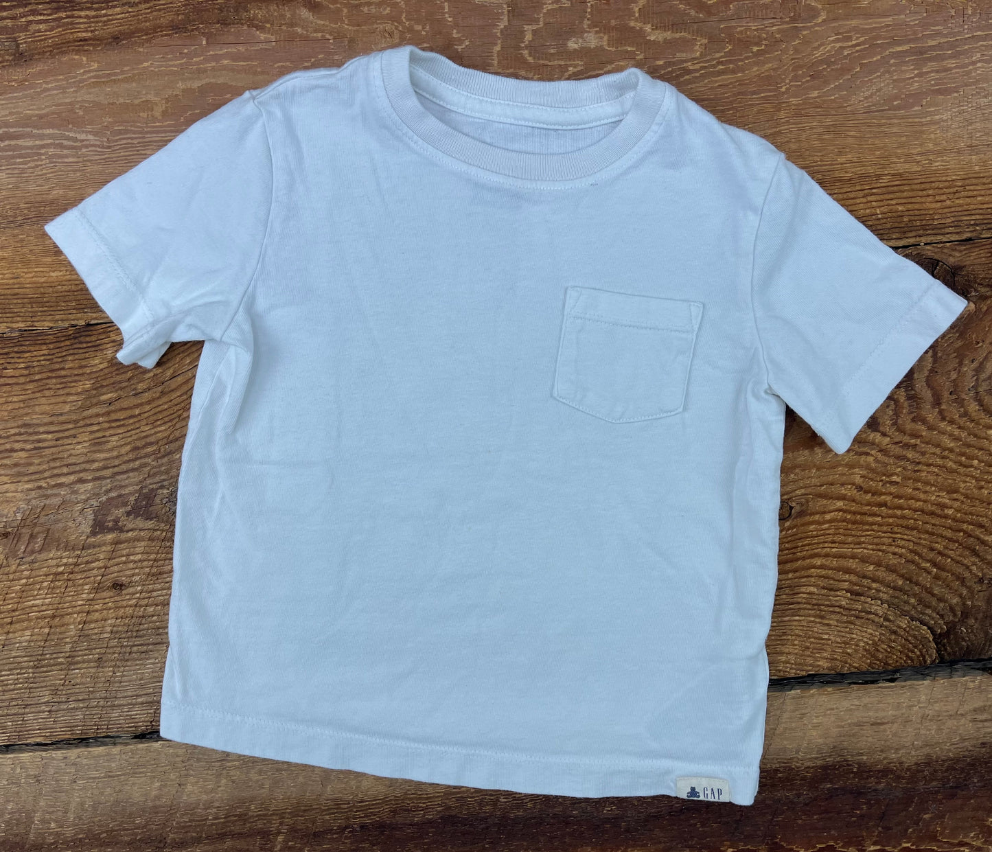 Gap 2T Pocket Tee