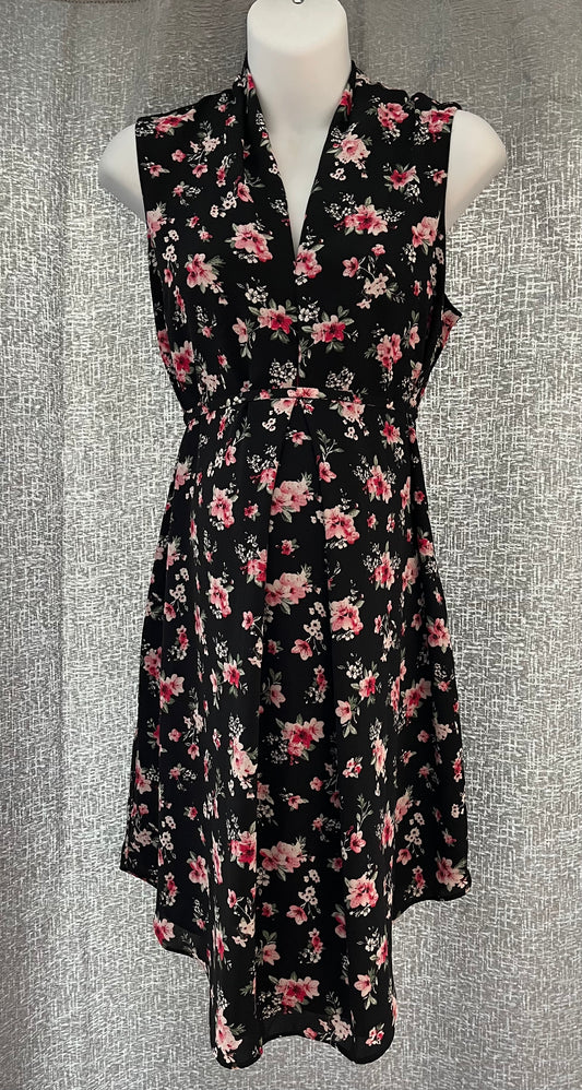 Stork & Babe Medium Maternity Floral Dress