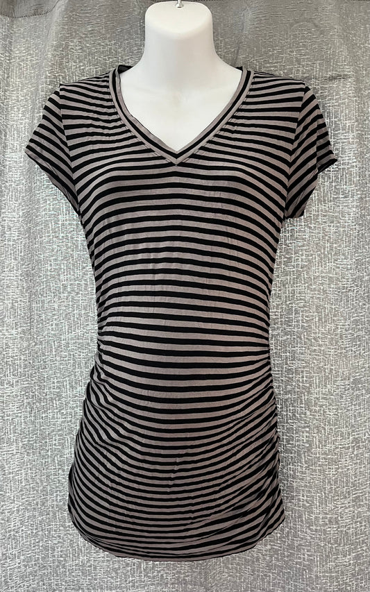 Liz Lange Maternity Small Striped Tee