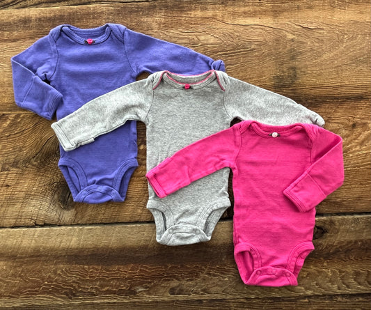 Carter’s NB Rosebud Onesie Set