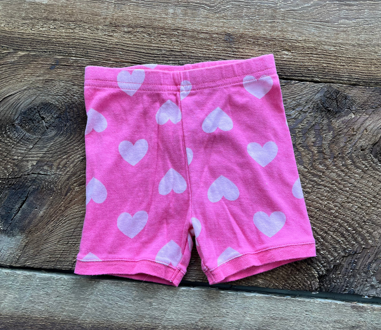 The Children’s Place 6-9M Heart Short